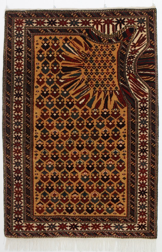 Faig Ahmed, “Hollow”, 100x150cm, tappeto tessuto a mano, 2011