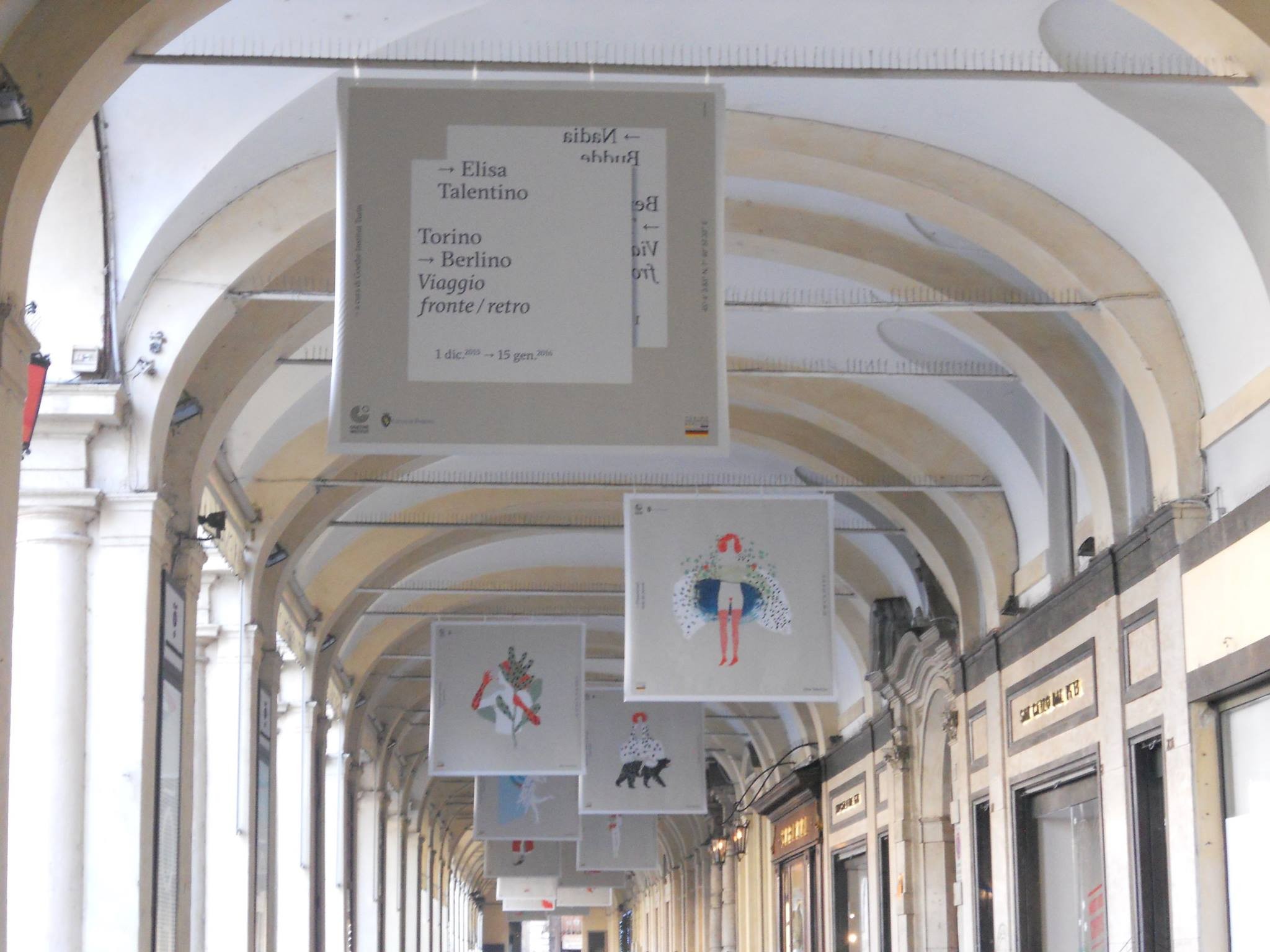 le opere di Elisa sotto i portici di Torino